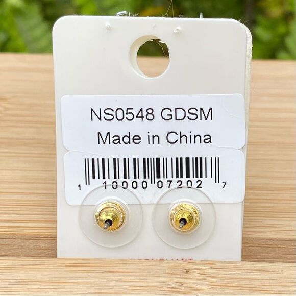 NWT New Noblesse Gold Tone Crystal Stud Post Earrings Jewels Fit for Nobility - Picture 2 of 2